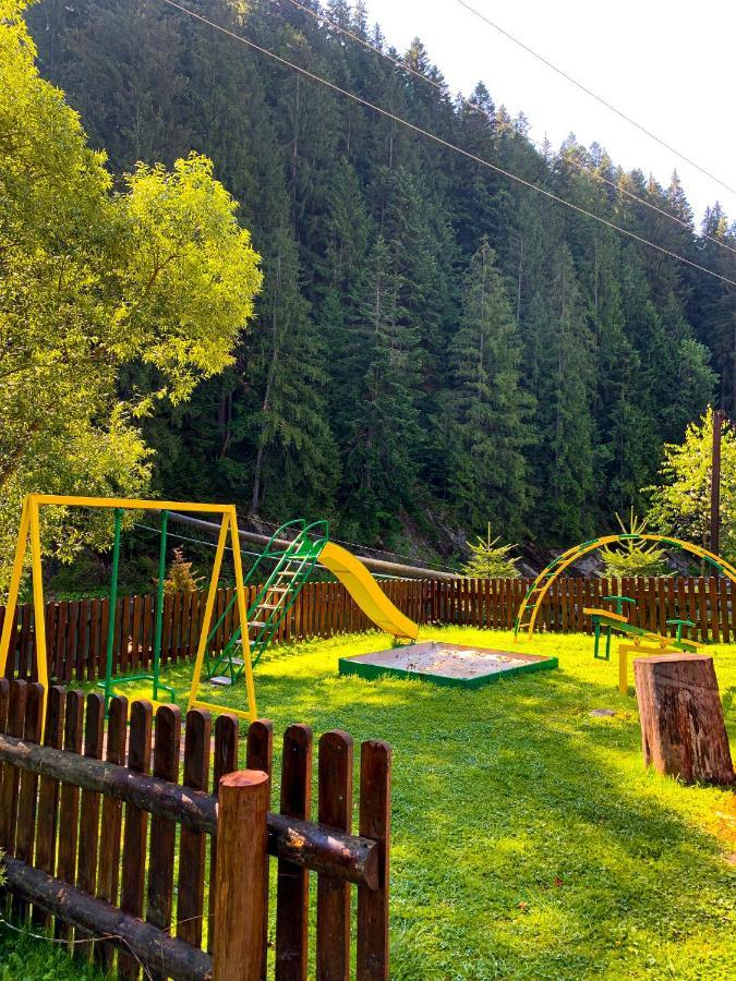 Forest House Tatariv Εξωτερικό φωτογραφία
