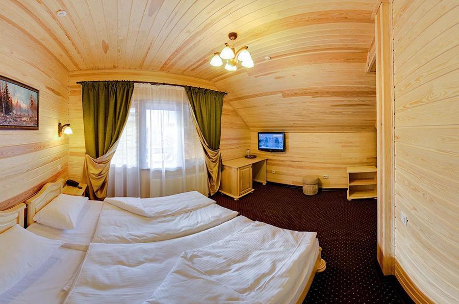 Forest House Tatariv Δωμάτιο φωτογραφία