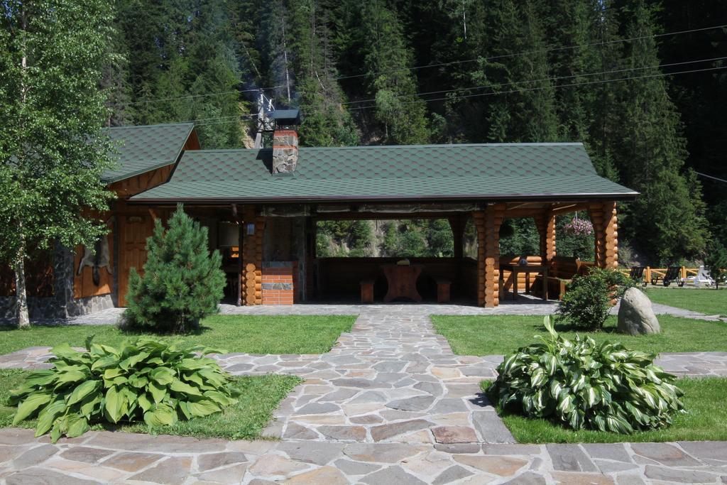 Forest House Tatariv Εξωτερικό φωτογραφία