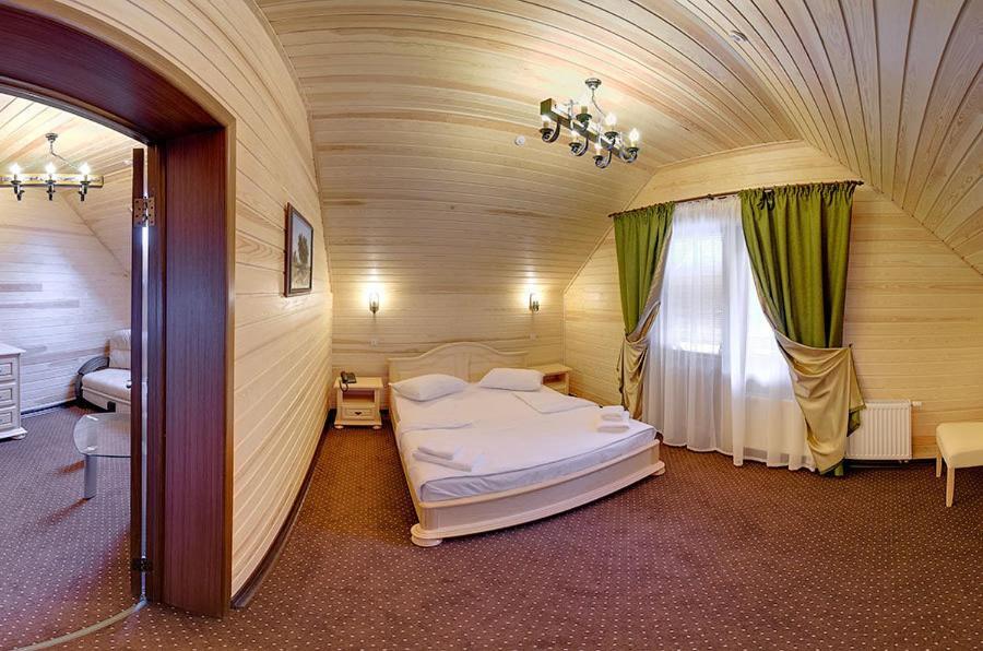 Forest House Tatariv Δωμάτιο φωτογραφία
